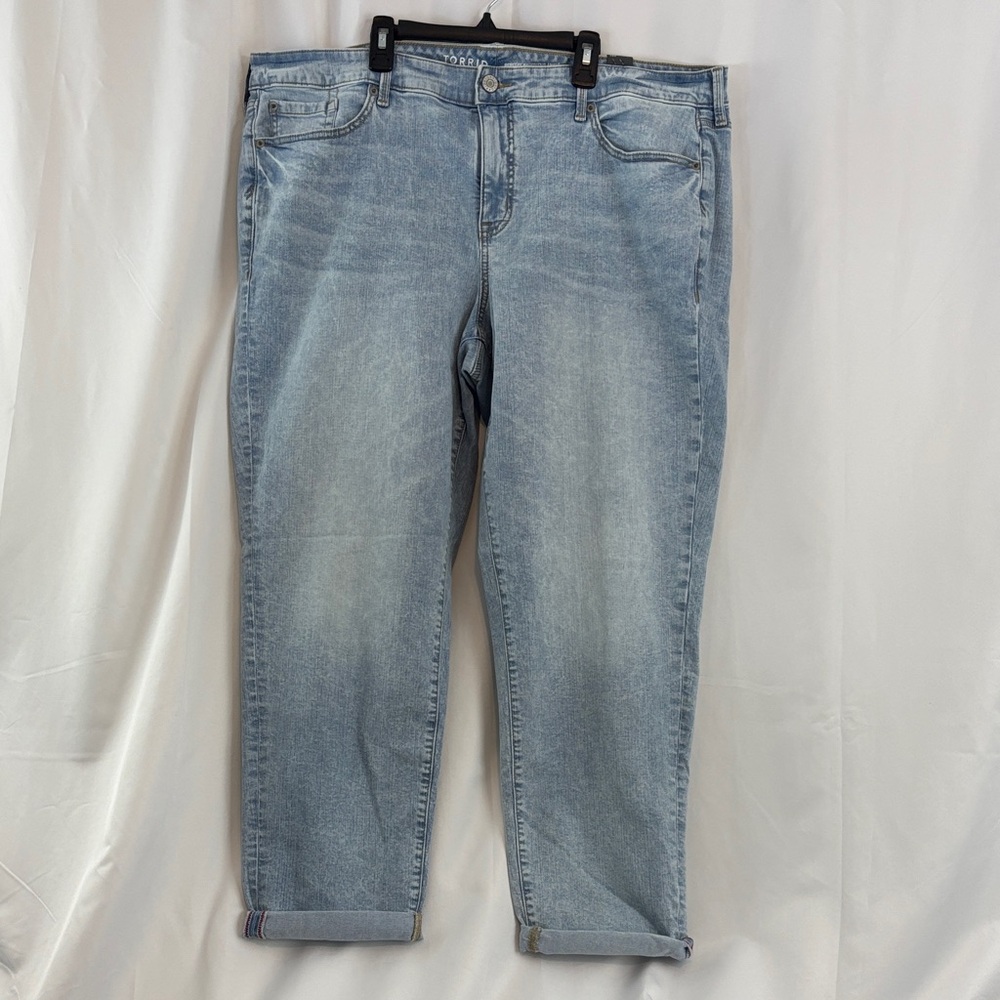 NWT Torrid sz22T light wash Perfect Boyfriend Ankle Jeans w/Vintage Stretch…